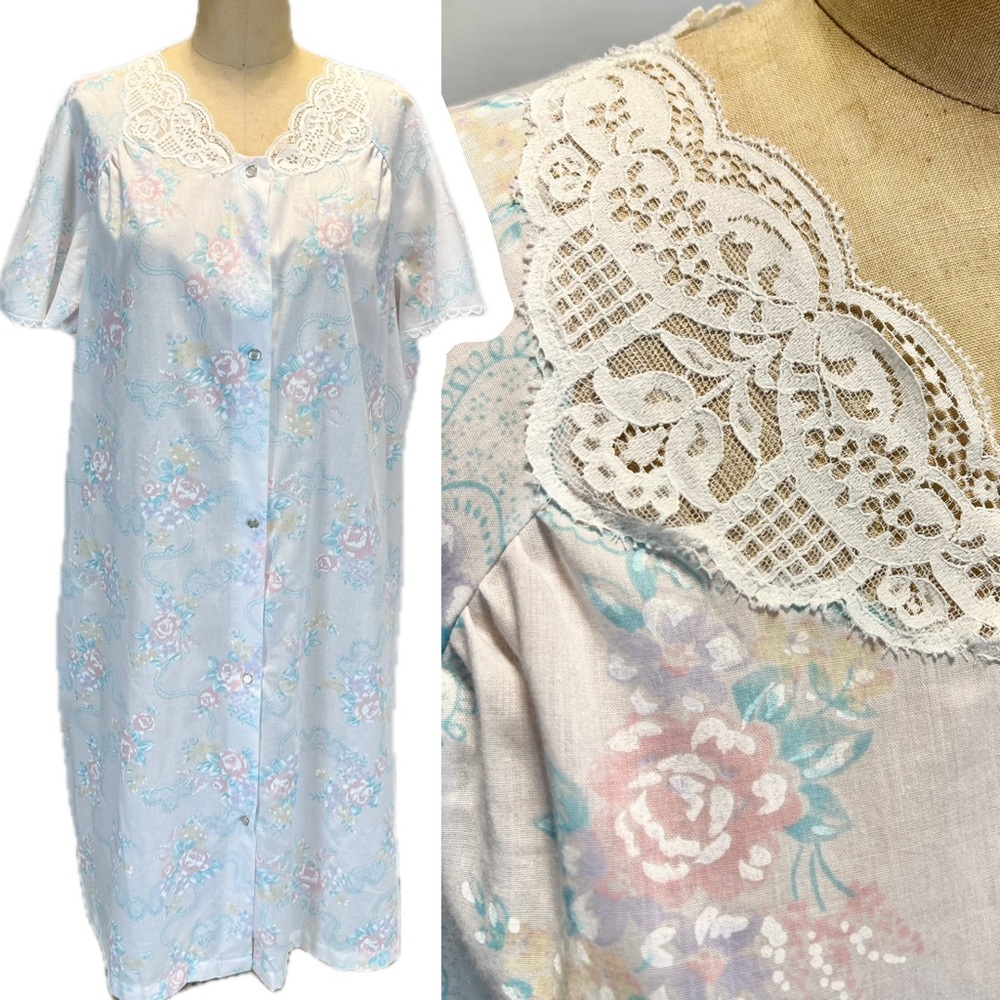 VINTAGE lace floral dressing gown house dress robe snap front midi pocket 80s